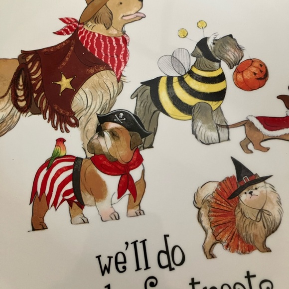 Halloween Dogs In Costume Tricks For Treats  Melamine Plates set of 5 New Pier 1 - Picture 3 of 5